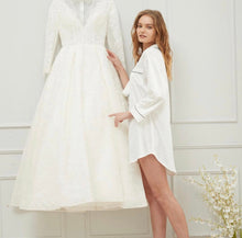 Load image into Gallery viewer, Personalised Bridal Party Nightshirt, Satin Sleepshirt Nightie Bridesmaid Pyjamas