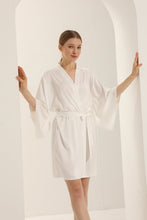 Load image into Gallery viewer, Lavender Bridesmaid Robes, Minimalist Bridal Robe