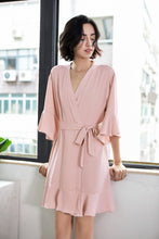 Load image into Gallery viewer, Ruffle Bridesmaid Robes, Ruffle Robe, Bridal Robe, Bridesmaid Gift, Wedding Robes, Bride Robe, Bridal Party Robes, Lavender Robes